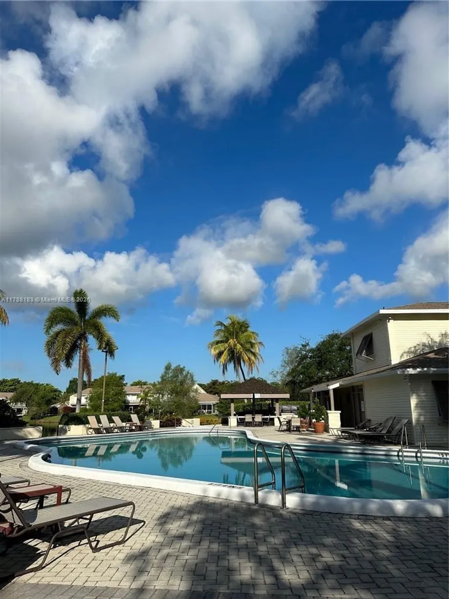 South Florida Real Estate | View 4706 S Hemingway Cir | Listing