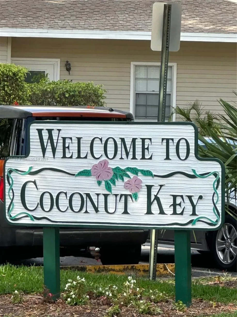 South Florida Real Estate | View 4706 S Hemingway Cir | 2 Beds, 2 Baths