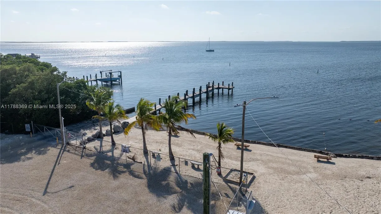 South Florida Real Estate | View 40 Orange Dr | 2 Beds, 2 Baths