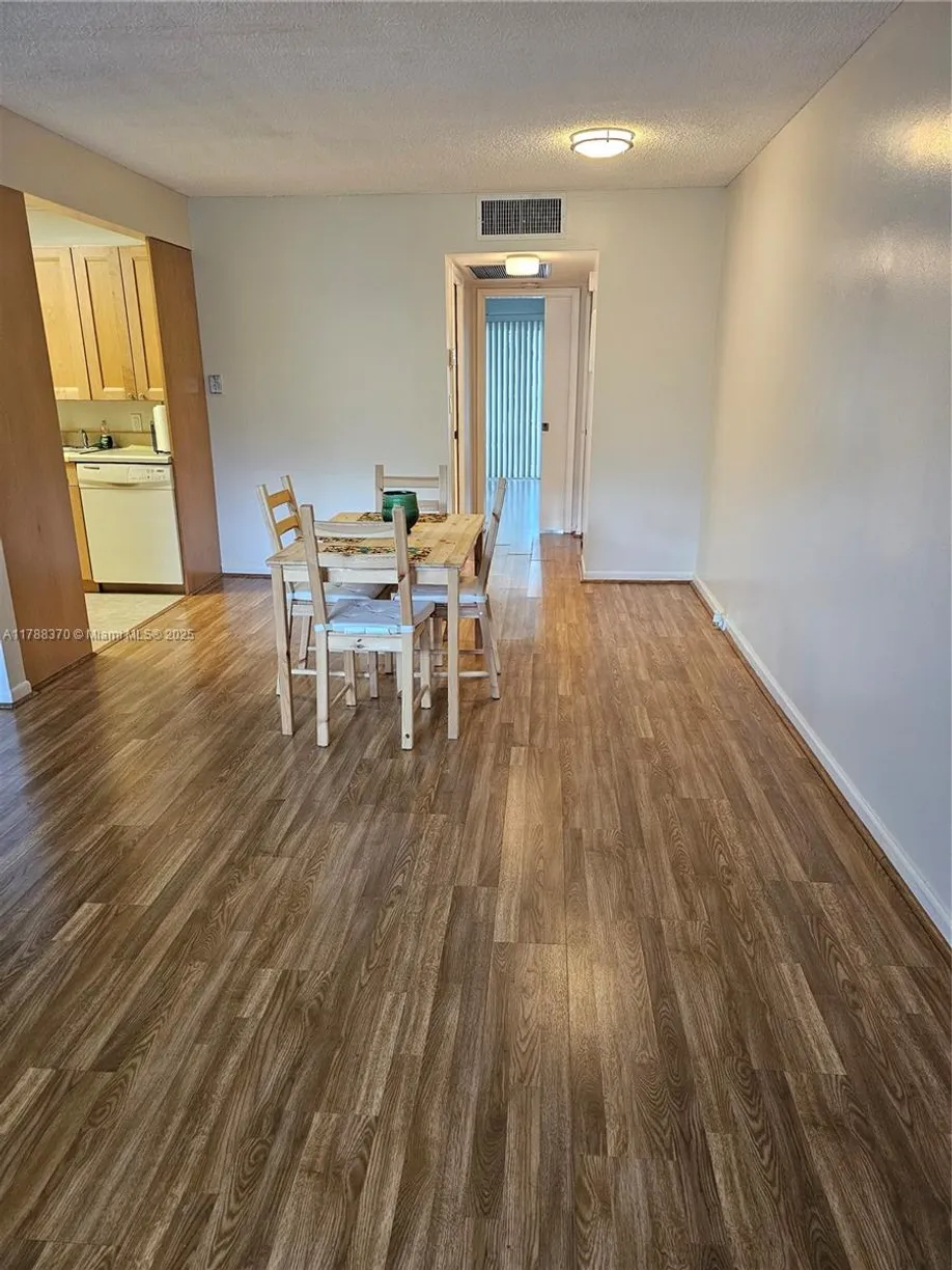 South Florida Real Estate | View 2905 Victoria Pl, F3 | Listing