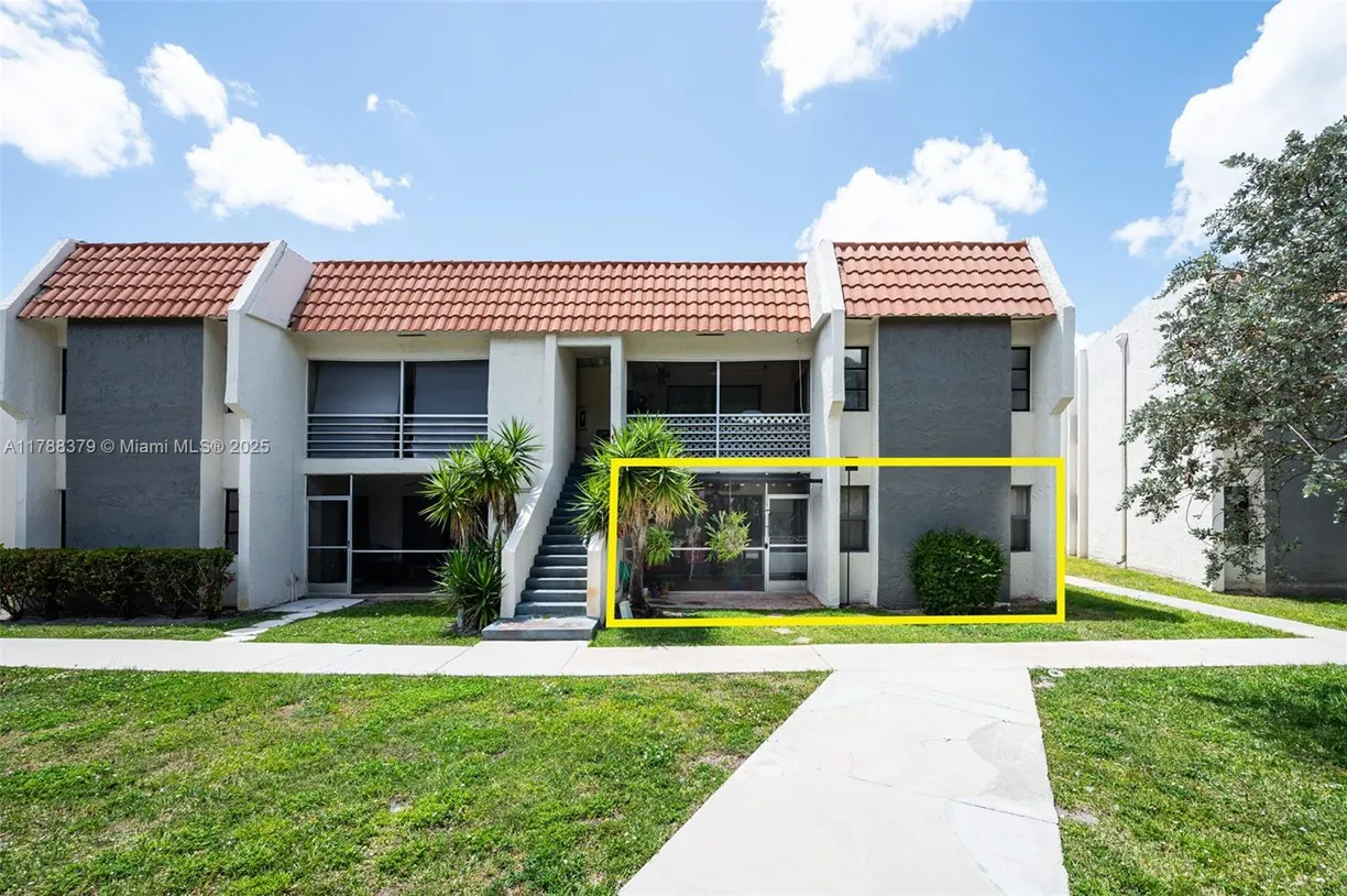 South Florida Real Estate | View 3133 Coral Hills Dr, 9  (C1) | 3 Beds, 2 Baths