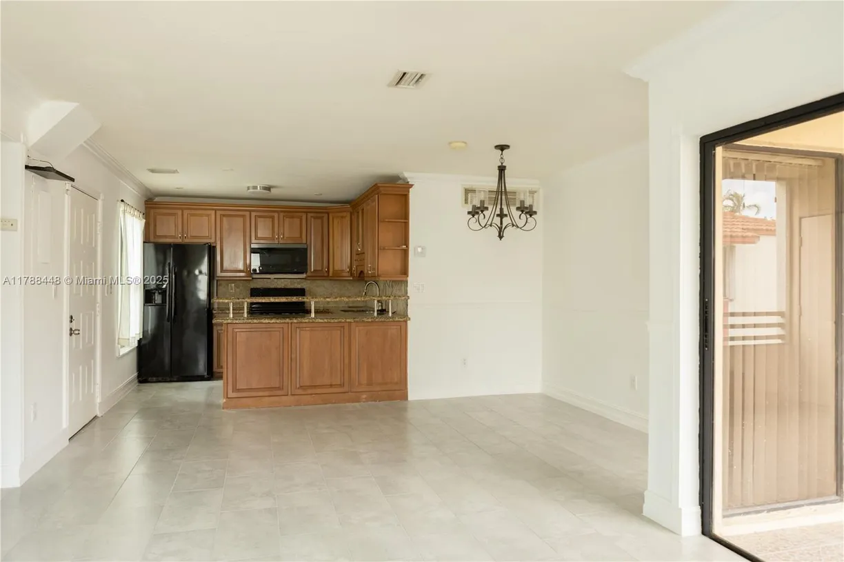 South Florida Real Estate | View 1096 N Hiatus Rd, 1096 | 2 Beds, 2 Baths