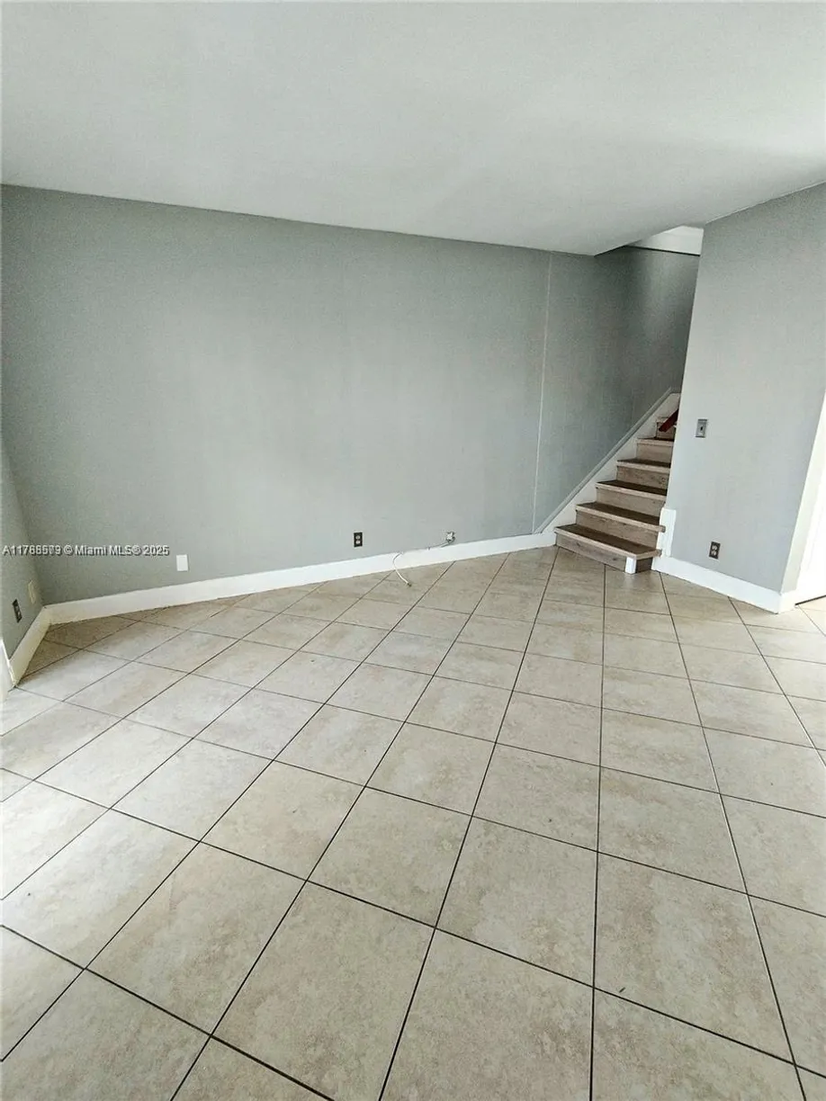 South Florida Real Estate | View 5701 NW 21st St, 17-A | Listing