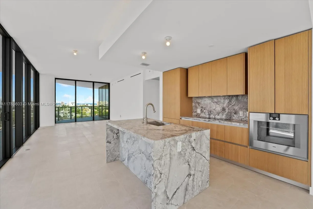 South Florida Real Estate | View 500 Alton Rd, 1105 | 2 Beds, 2 Baths