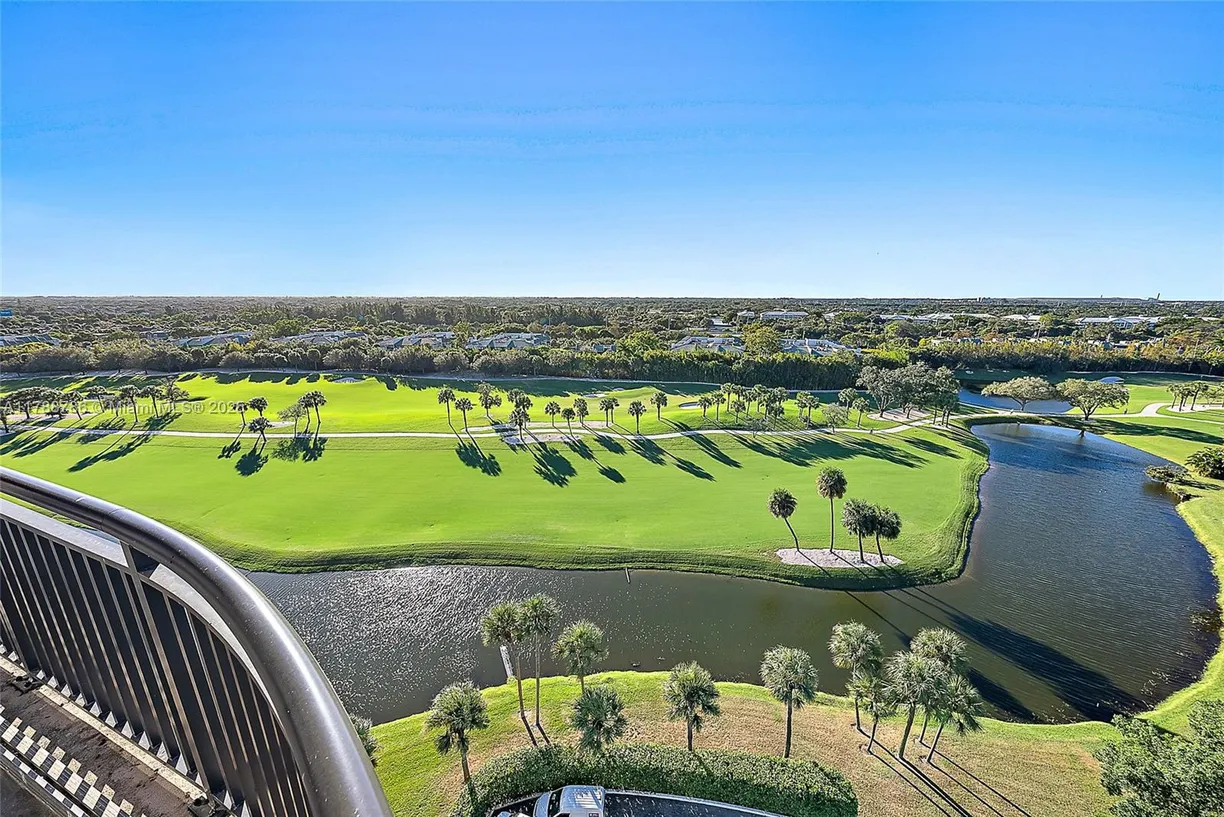 South Florida Real Estate | View 2427 Presidential Way, PH 1 | 2 Beds, 2 Baths