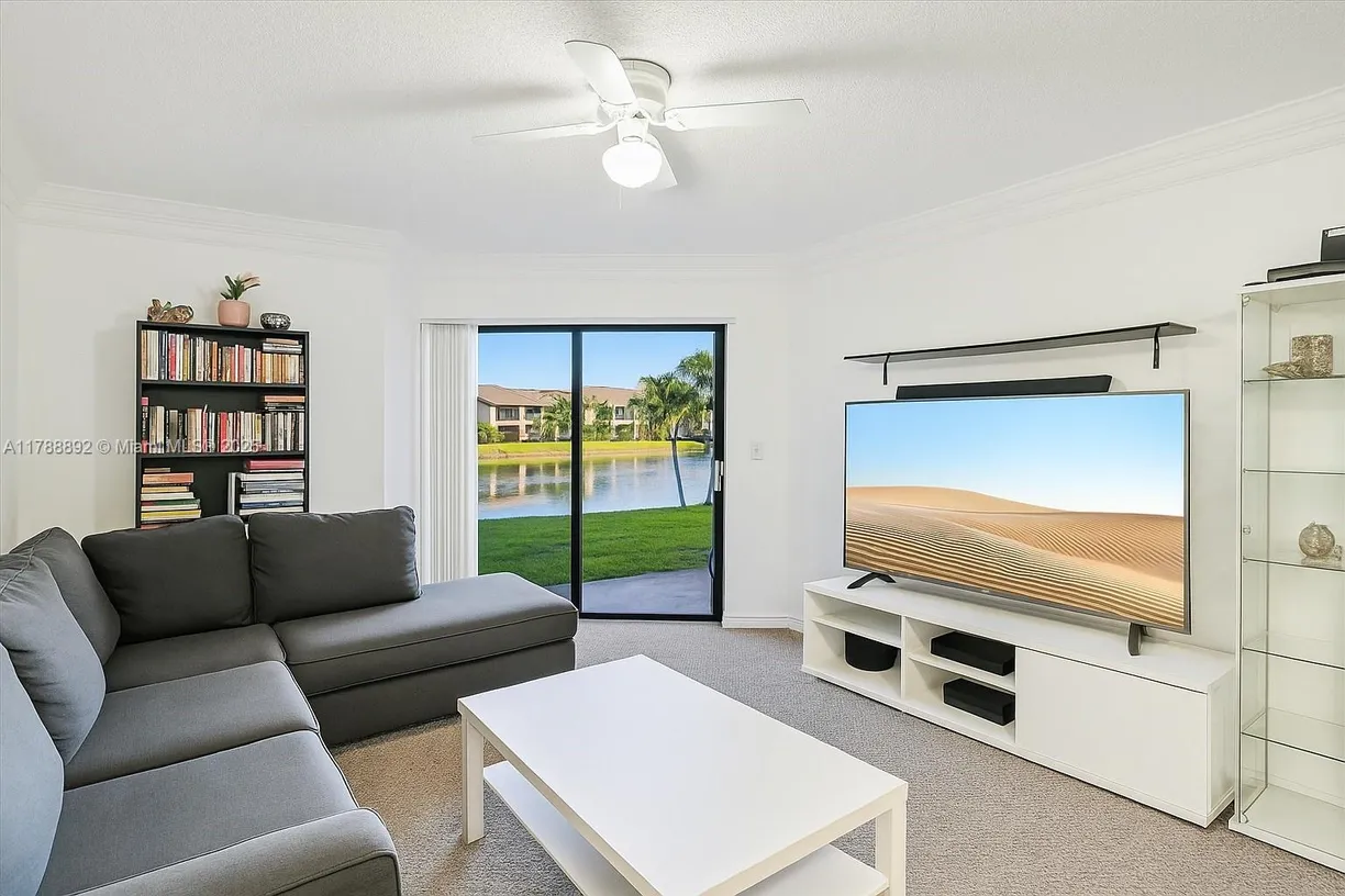 South Florida Real Estate | View 9853 Nob Hill Ln, 9853 | 1 Bed, 1 Bath
