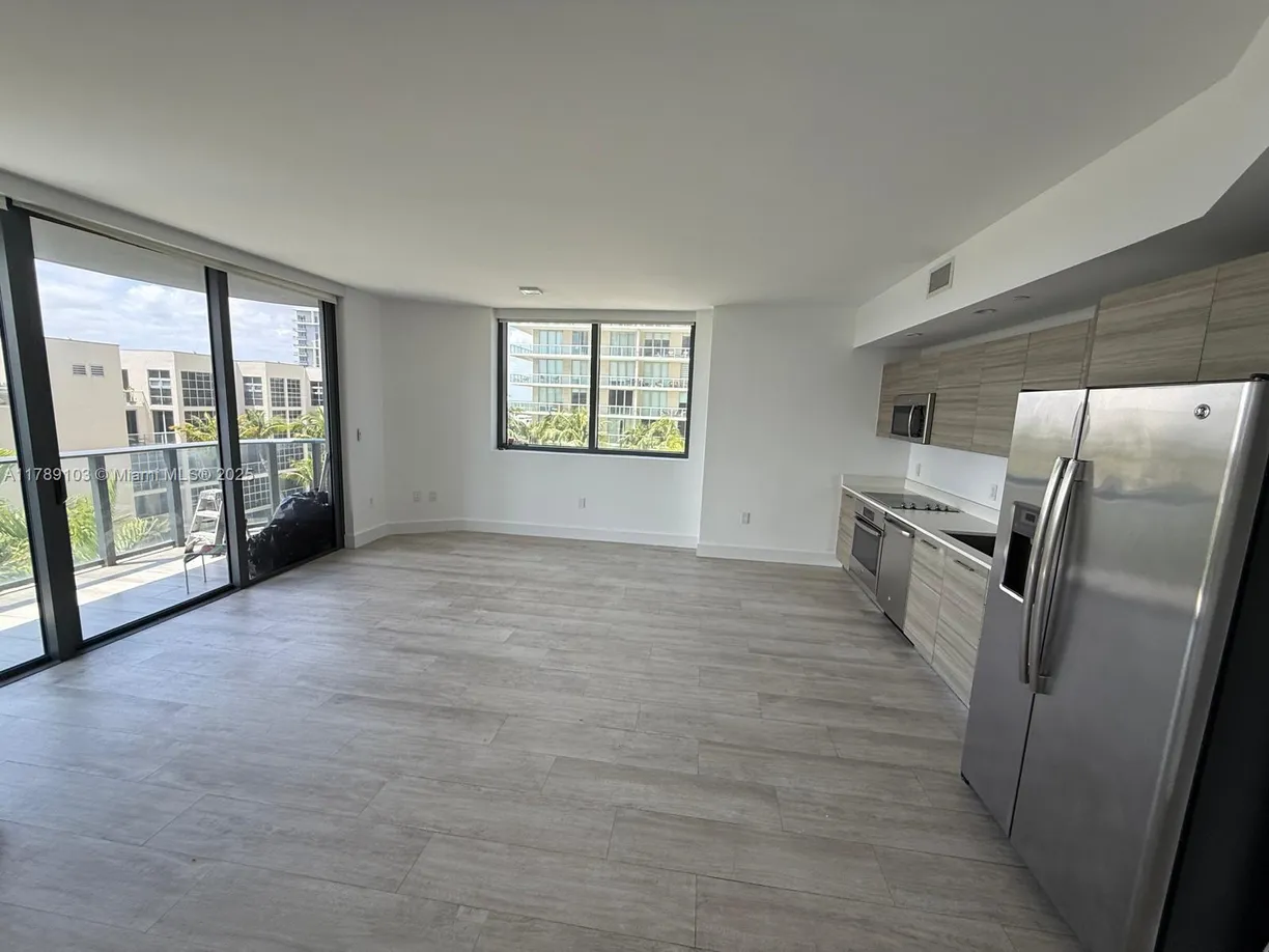 South Florida Real Estate | View  | Listing