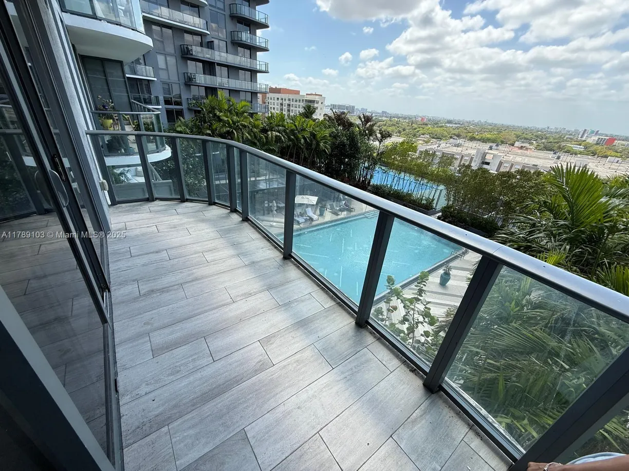 South Florida Real Estate | View  | 2 Beds, 2 Baths