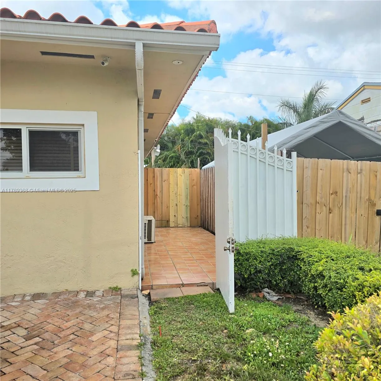 South Florida Real Estate | View 7600 SW 19th Ter | 1 Bath