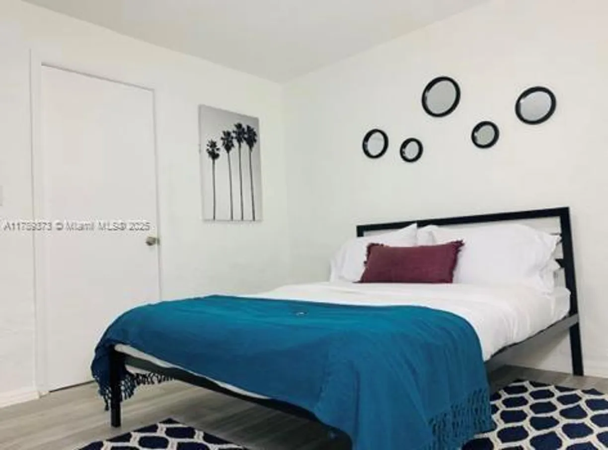 South Florida Real Estate | View 1121 NW 40th St | Listing