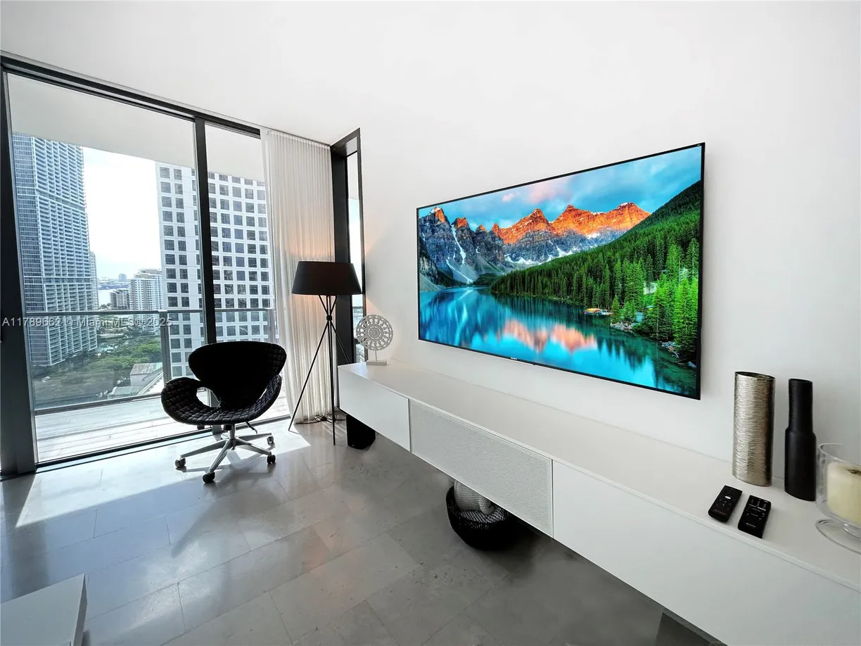 South Florida Real Estate | View 68 SE 6th St, 1903 | Listing