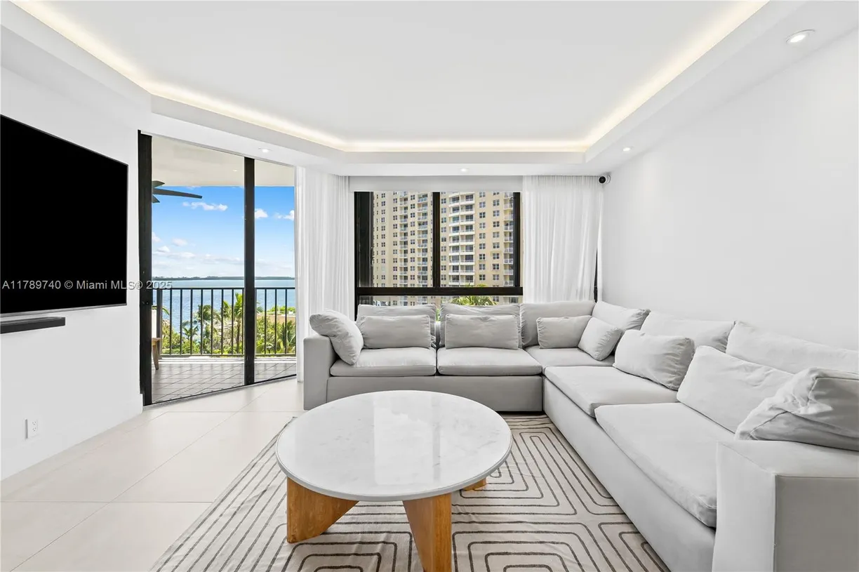 South Florida Real Estate | View 520 Brickell Key Dr, A713 | Listing