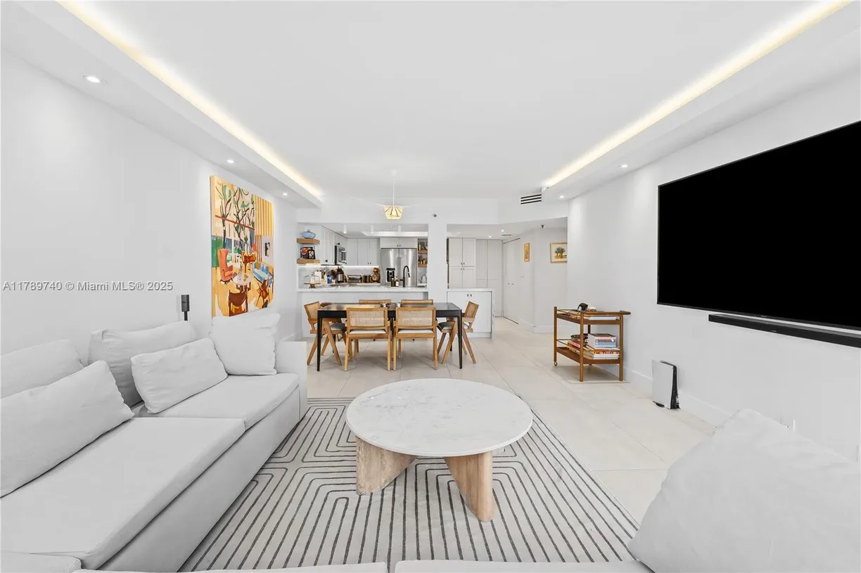 South Florida Real Estate | View 520 Brickell Key Dr, A713 | Listing