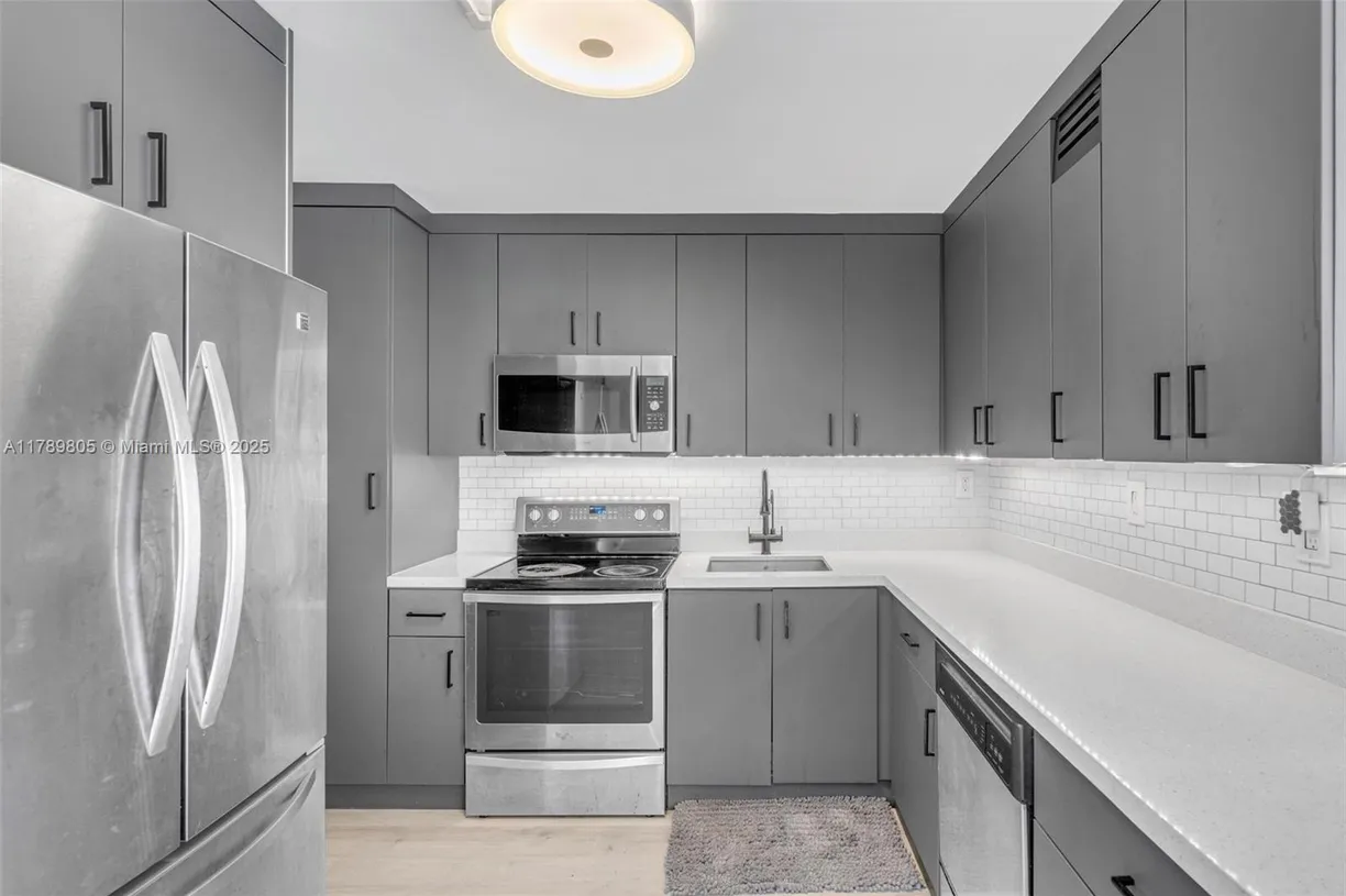 South Florida Real Estate | View 6900 Bay Dr, 11F | 2 Beds, 2 Baths