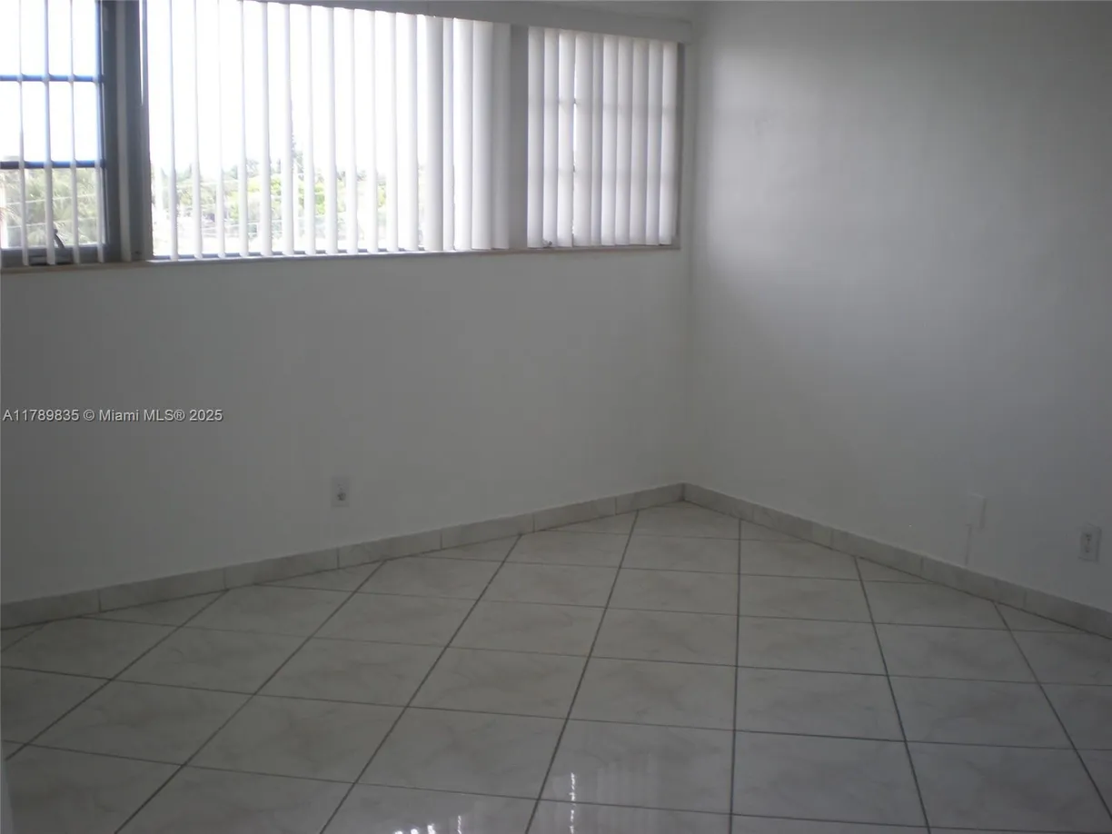 South Florida Real Estate | View 1460 NE 169th St, 310 | Listing
