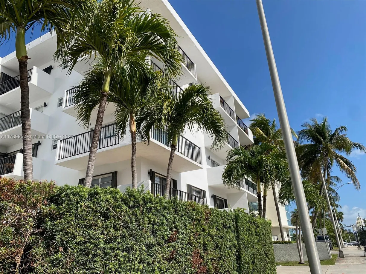 South Florida Real Estate | View  | Listing