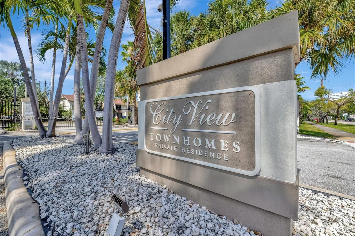 South Florida Real Estate | View 226 City View Dr | Listing