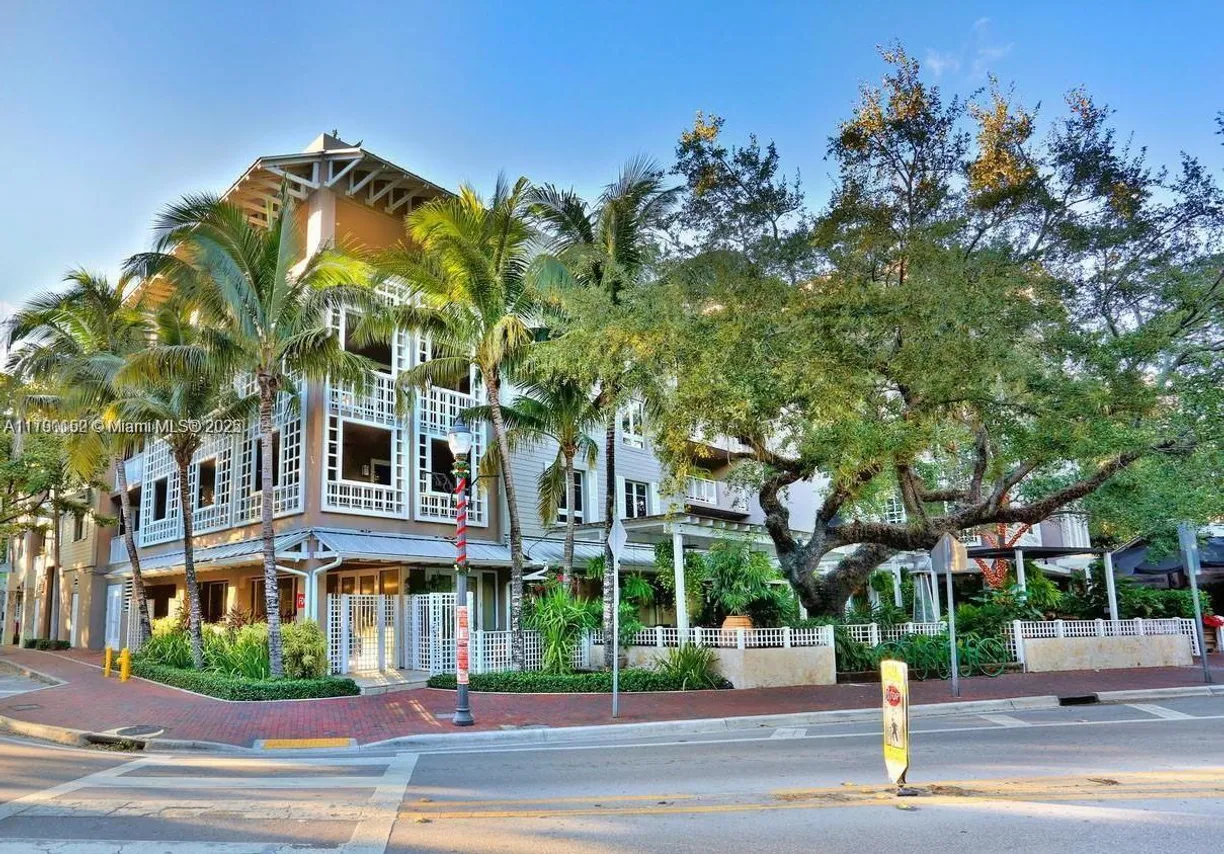 South Florida Real Estate | View 3540 Main Hwy, 204 | 1 Bed, 1 Bath