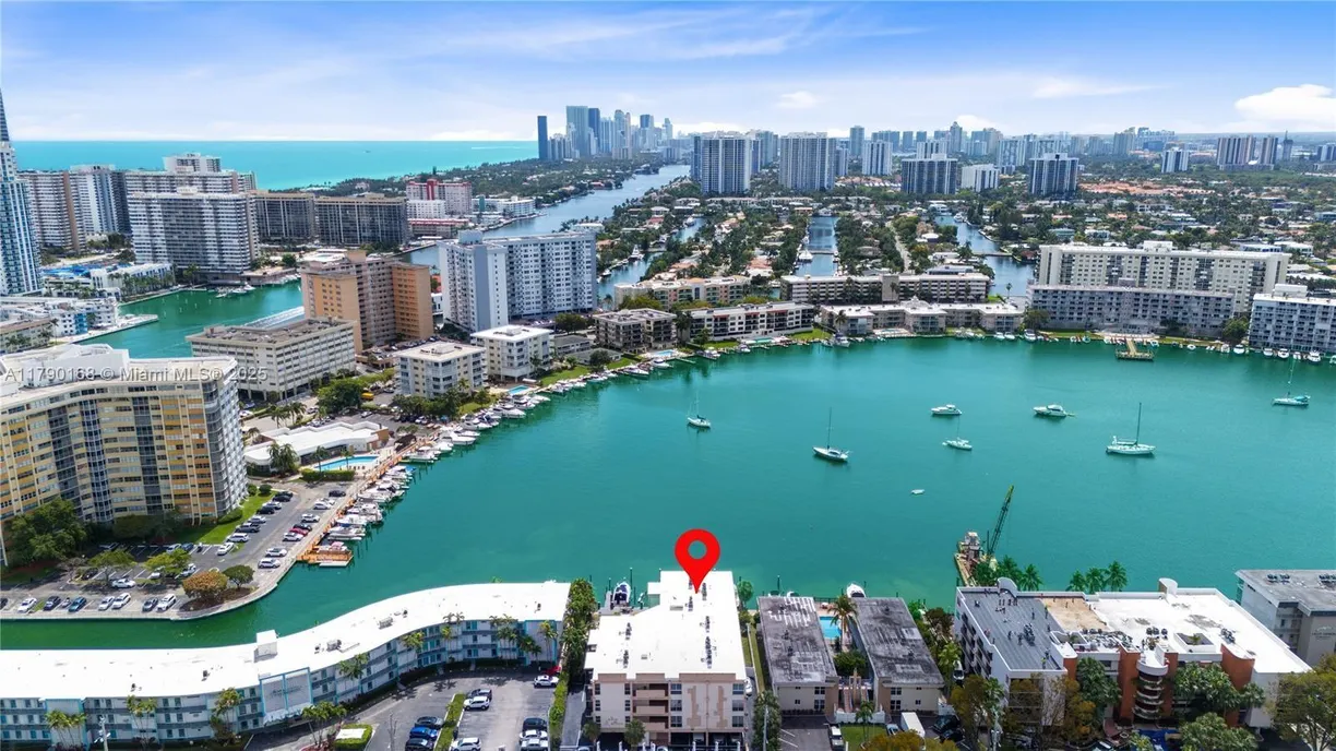 South Florida Real Estate | View 2420 Diana Dr, 203 | 1 Bed, 1 Bath