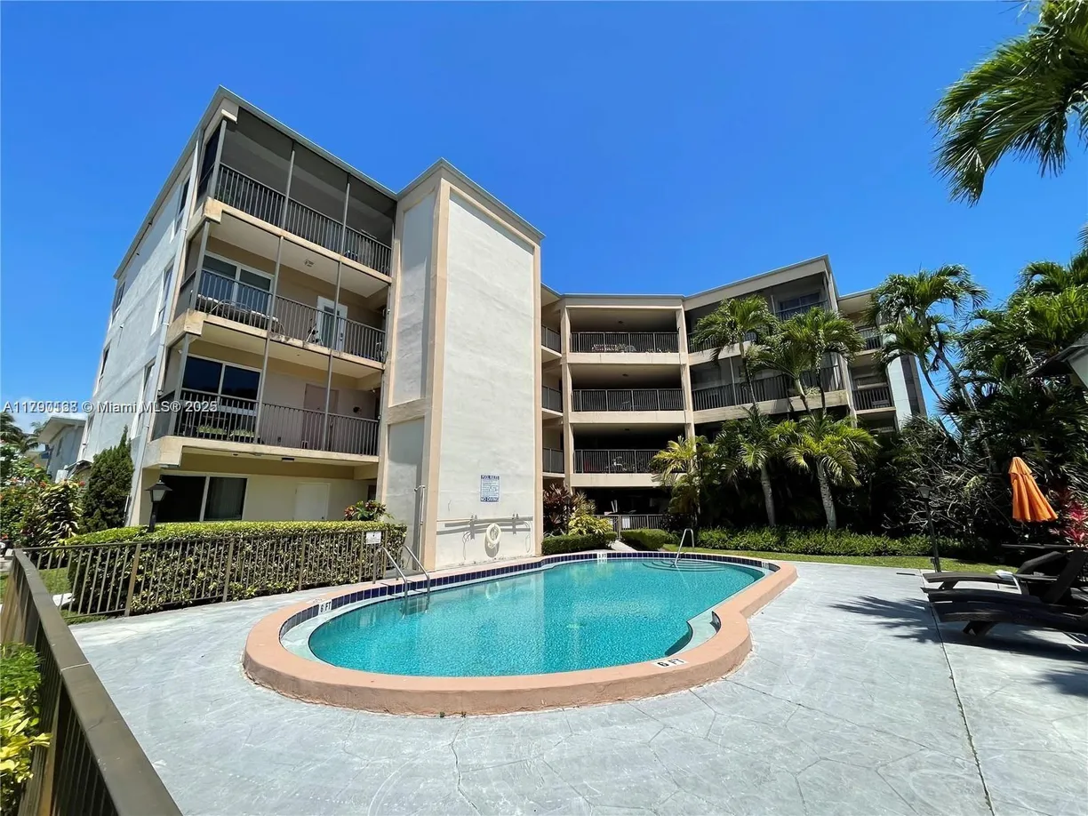 South Florida Real Estate | View 2420 Diana Dr, 203 | Listing
