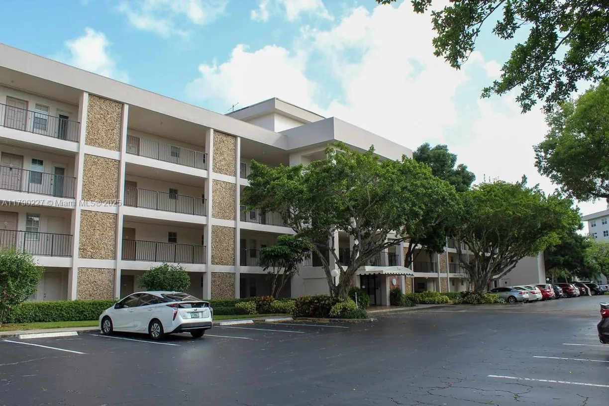 South Florida Real Estate | View 2900 N Palm Aire Dr, 108 | Listing