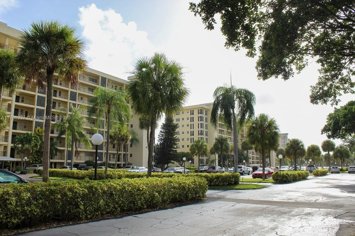 South Florida Real Estate | View 2900 N Palm Aire Dr, 108 | Listing