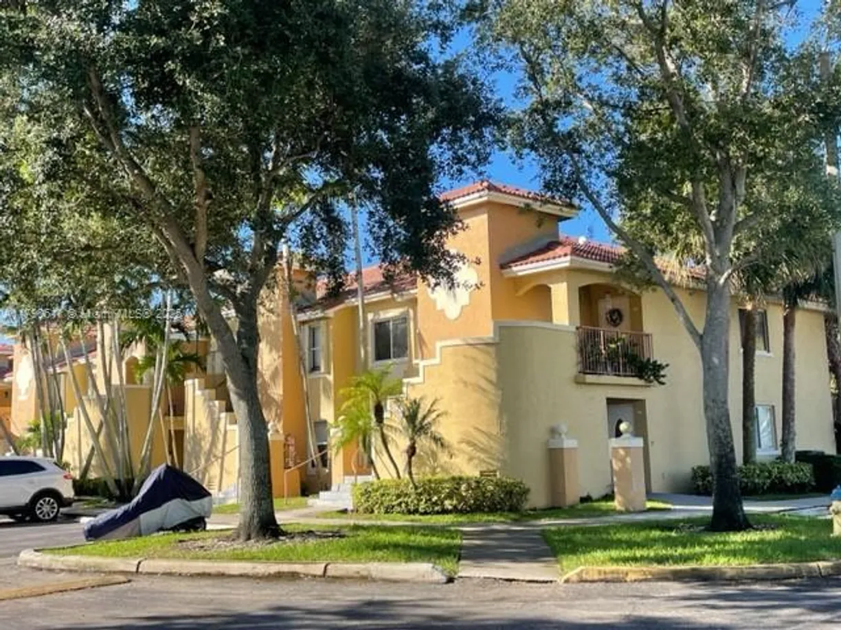 South Florida Real Estate | View 650 NW 78th Ter, 104 | 3 Beds, 2 Baths
