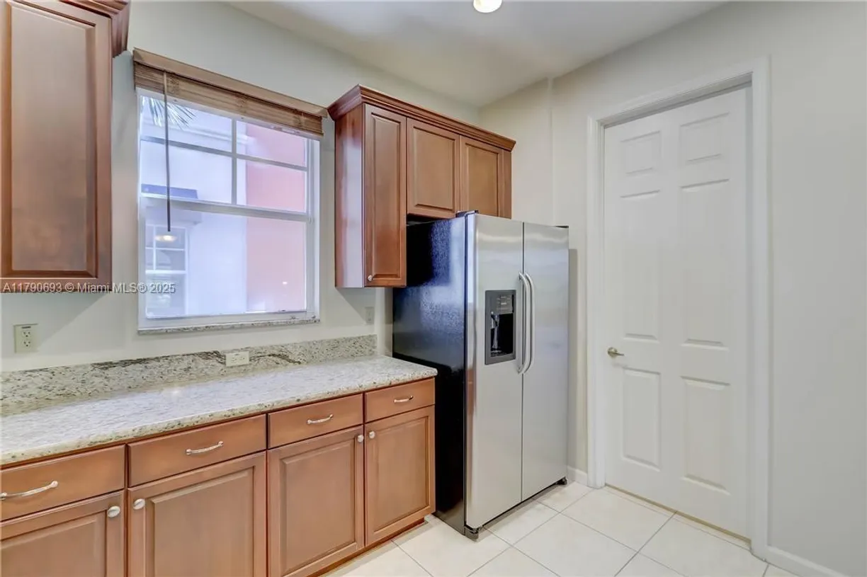South Florida Real Estate | View 1033 NE 17th Way, 2102 | Listing