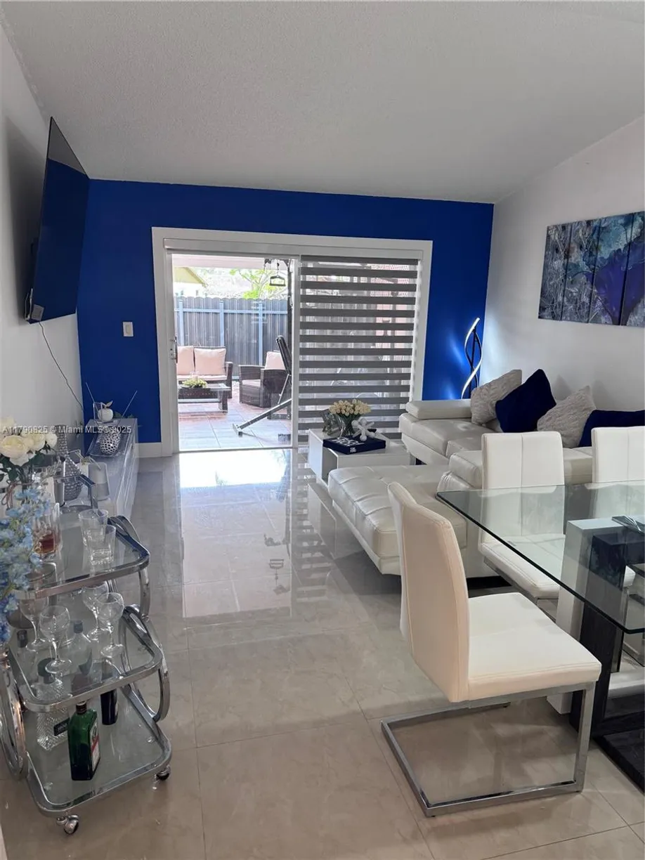 South Florida Real Estate | View 5308 SW 138th Pl | Listing