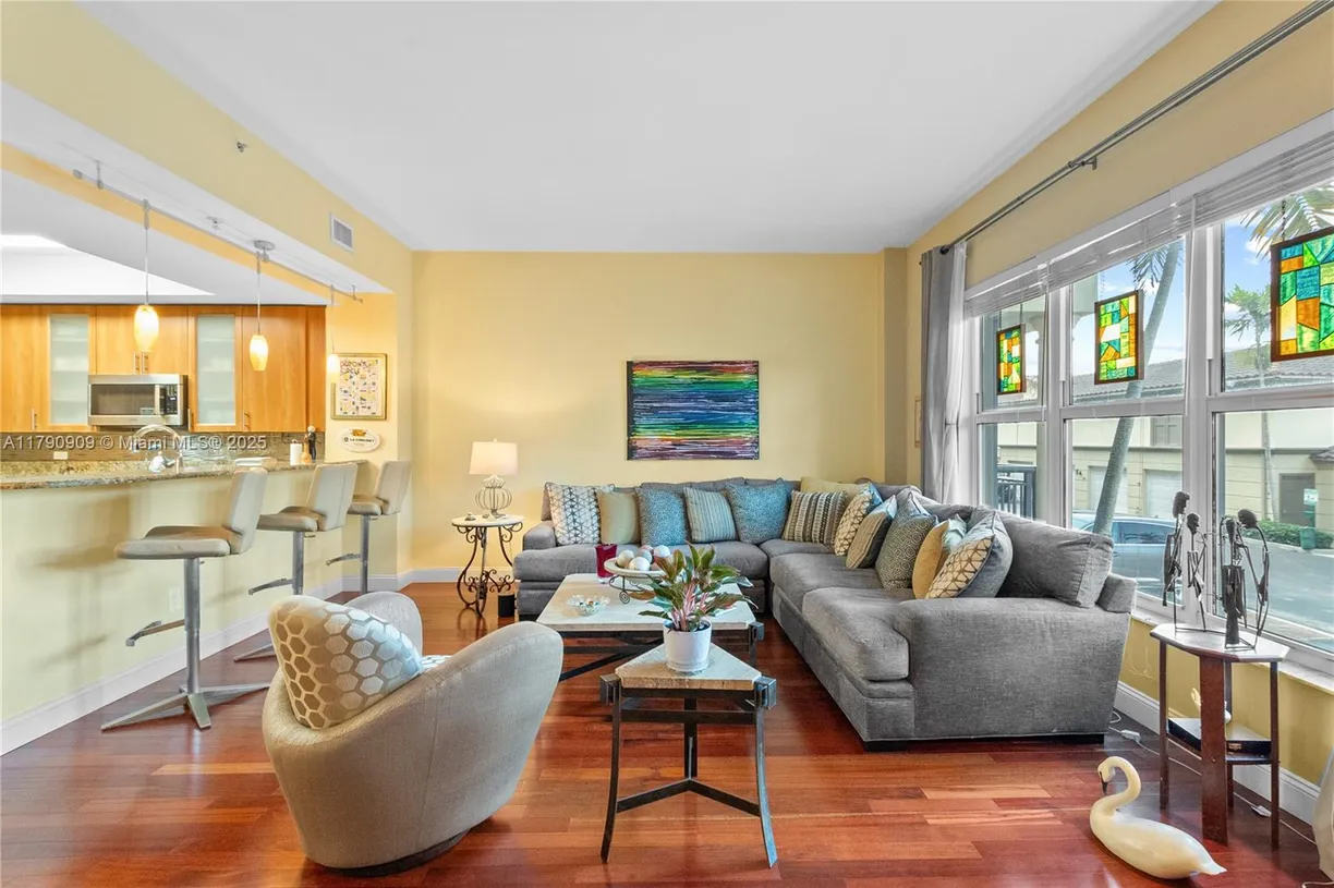 South Florida Real Estate | View 2617 NE 14th Ave, 115 | 2 Beds, 2 Baths