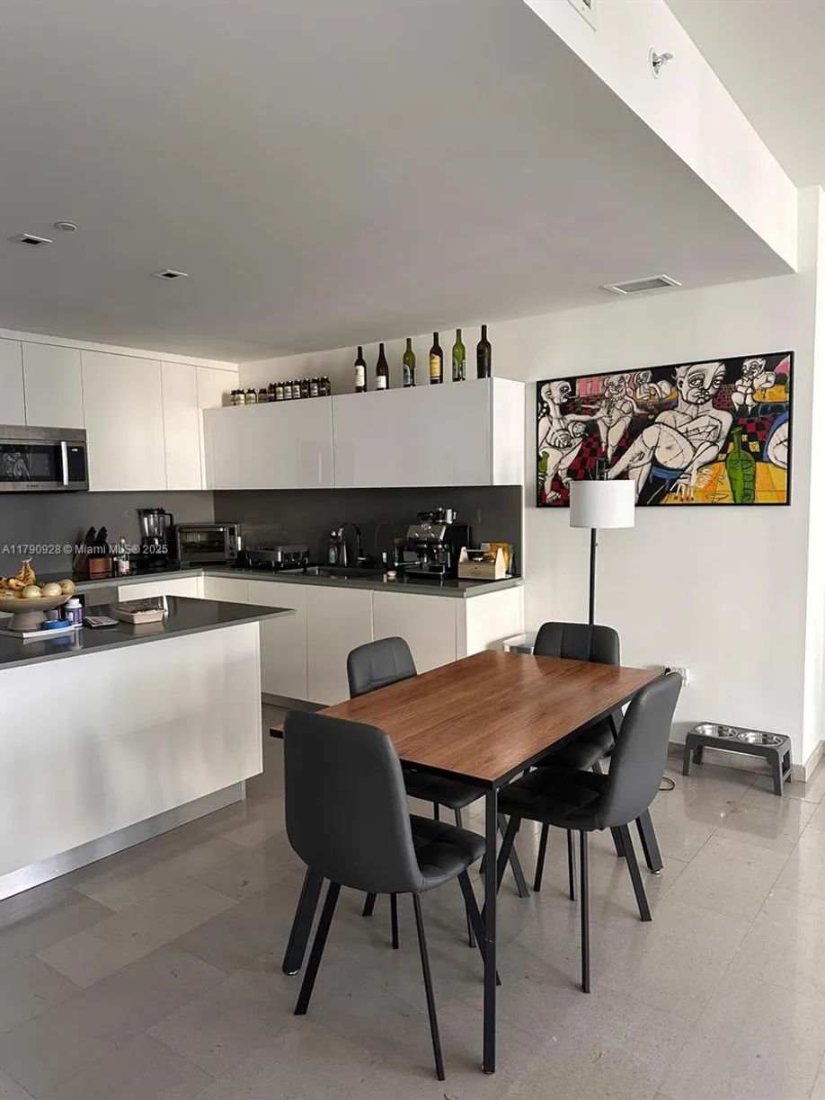 South Florida Real Estate | View 88 SW 7th St, 810 | Listing