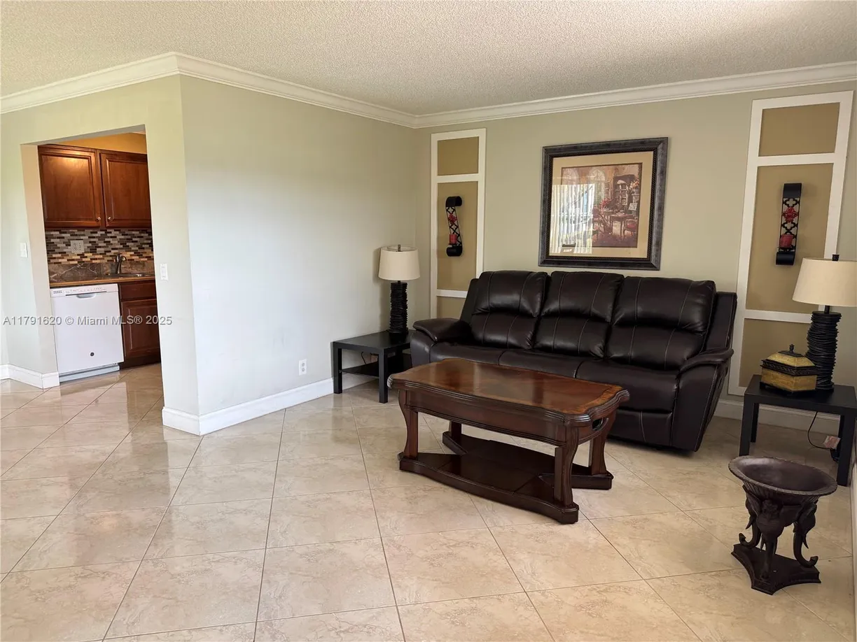 South Florida Real Estate | View 984 Normandy U, 984 | Listing