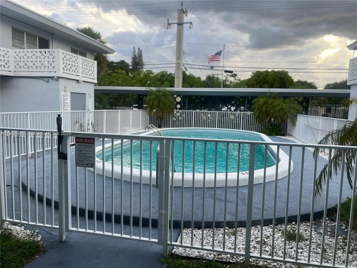 12665 NE 16th Ave #8, North Miami, FL 33161 Property for rent