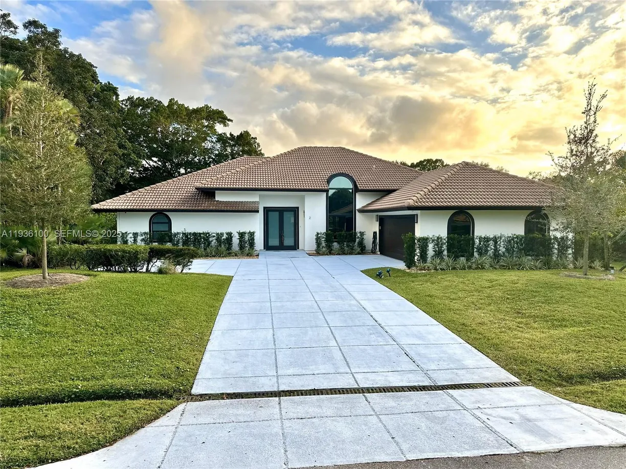 2 Alnwick Rd, Palm Beach Gardens, FL 33418 Property for sale