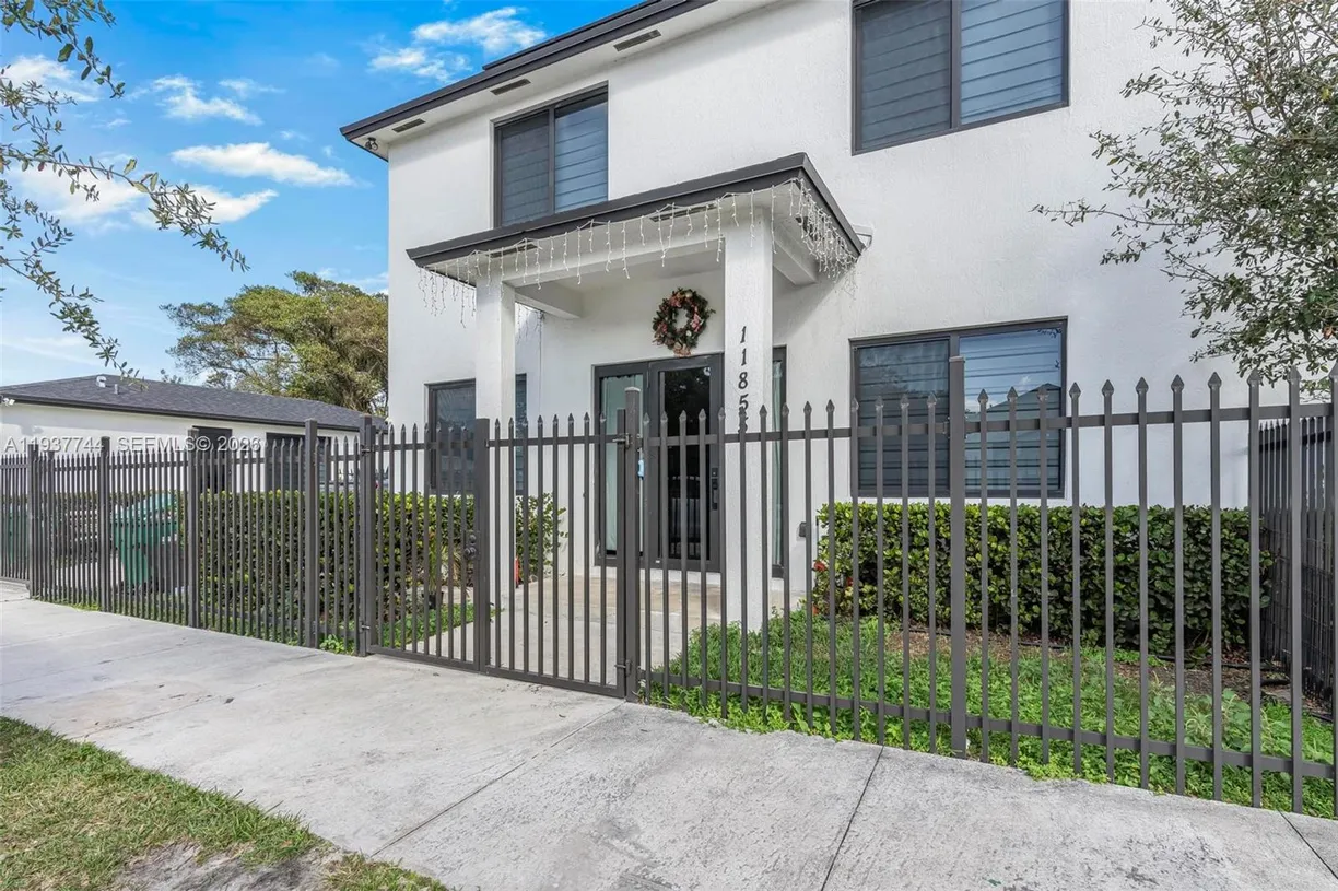 11855 SW 220th St, Miami, FL 33170 Property for rent