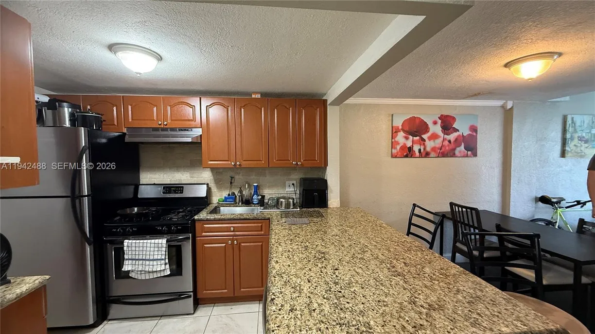 6703 N Kendall Dr #409, Pinecrest, FL 33156 Property for sale