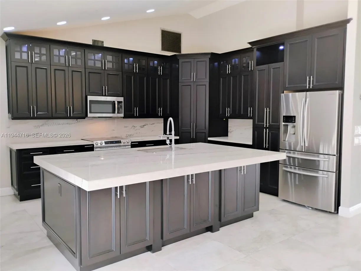 9654 Sun Pointe Dr, Boynton Beach, FL 33437 Property for rent