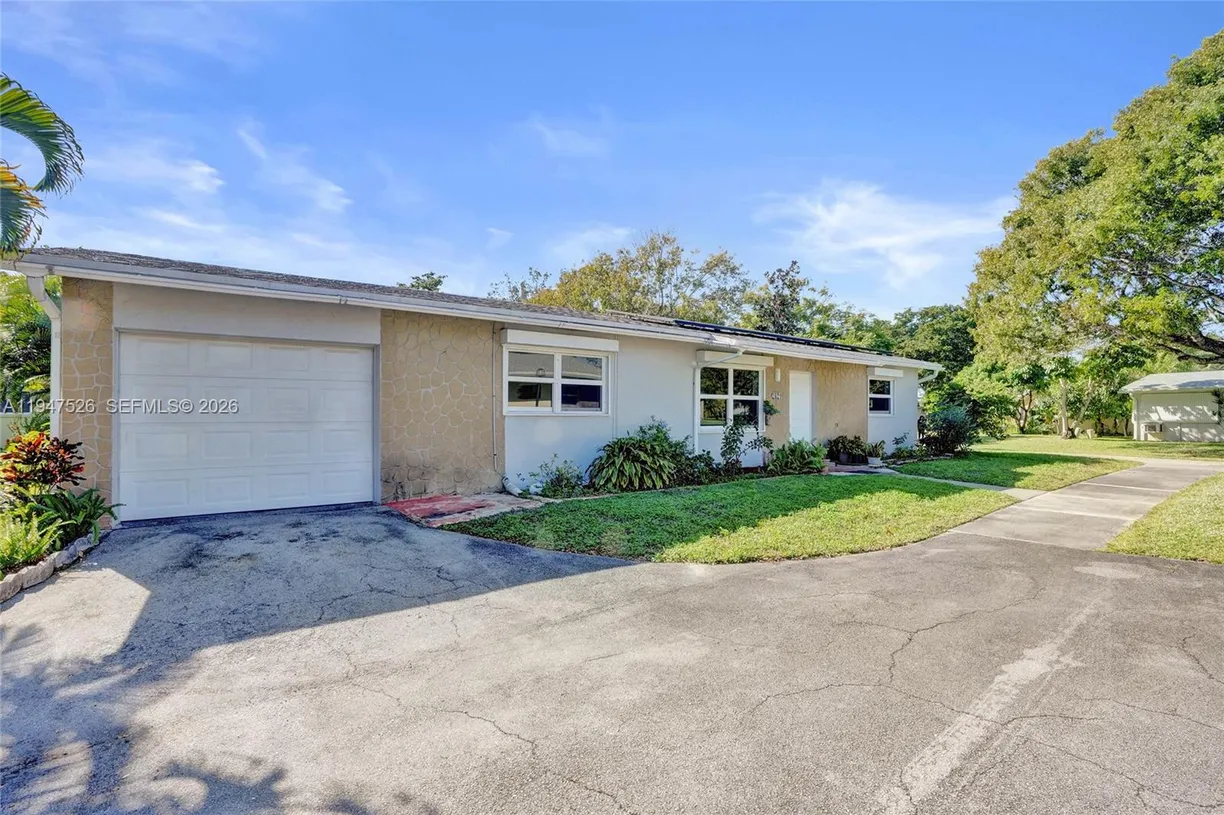 2621 SW Natura Ave, Deerfield Beach, FL 33441 Property for sale