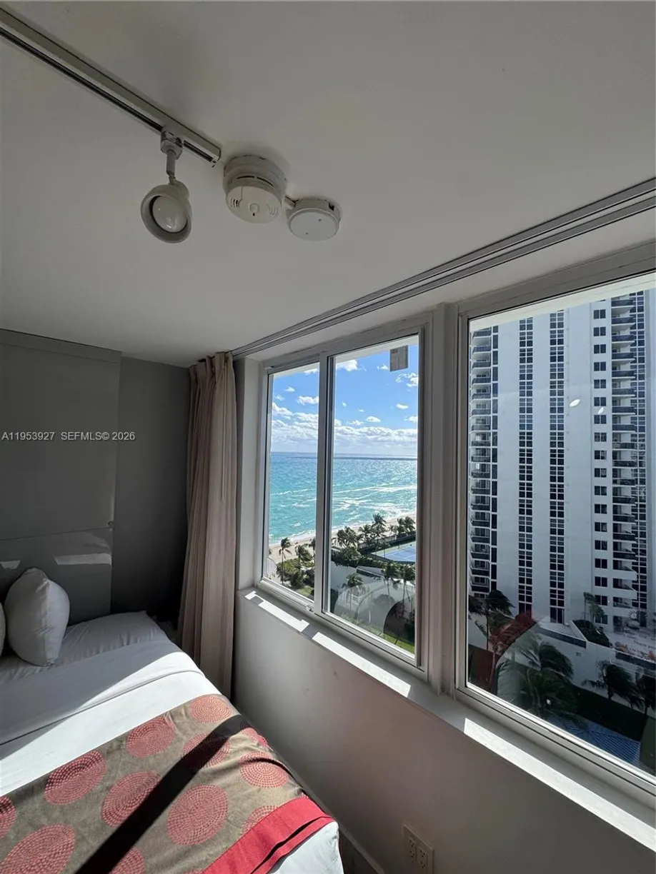 19201 Collins Ave #1004, Sunny Isles Beach, FL 33160 Property for sale