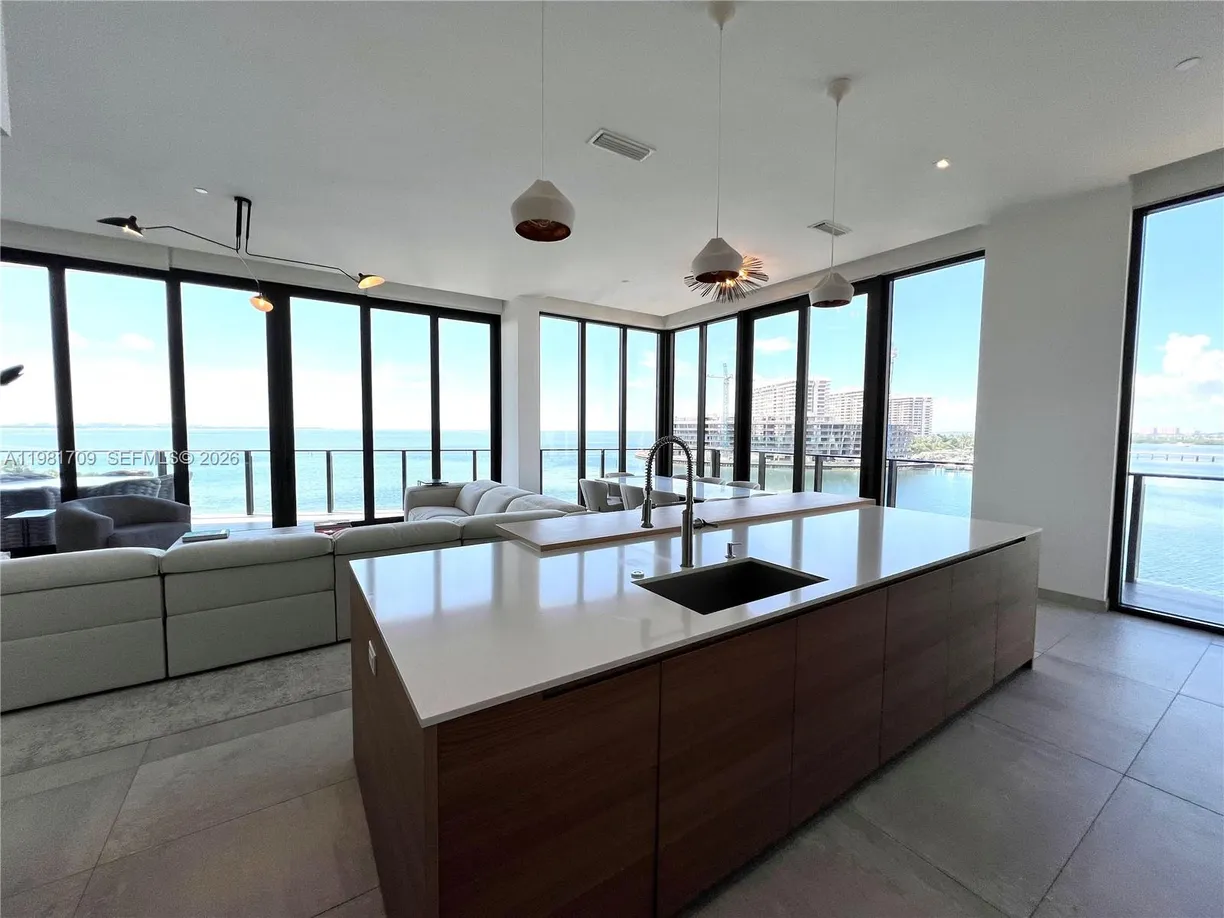 3581 E Glencoe St #601, Miami, FL 33133 Property for rent