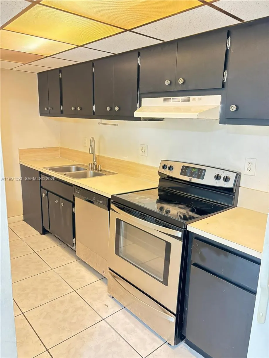 4270 NW 79th Ave #2D, Doral, FL 33166 Property for rent