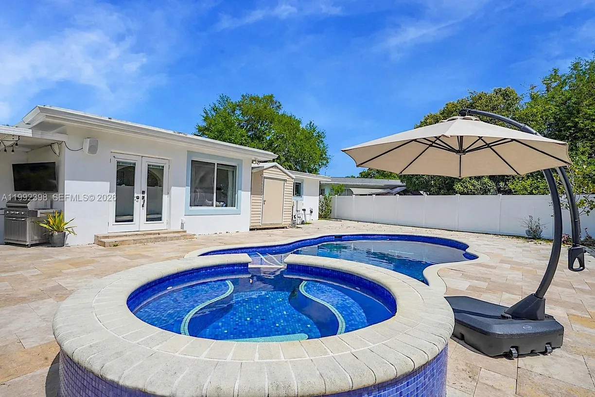 30 Bentley Dr, Miami Springs, FL 33166 Property for sale