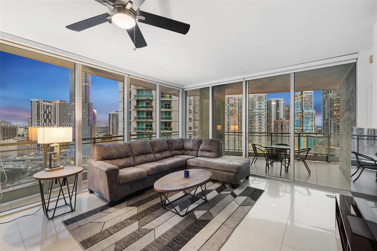90 SW 3rd St #2504, Miami, FL 33130 Property for sale