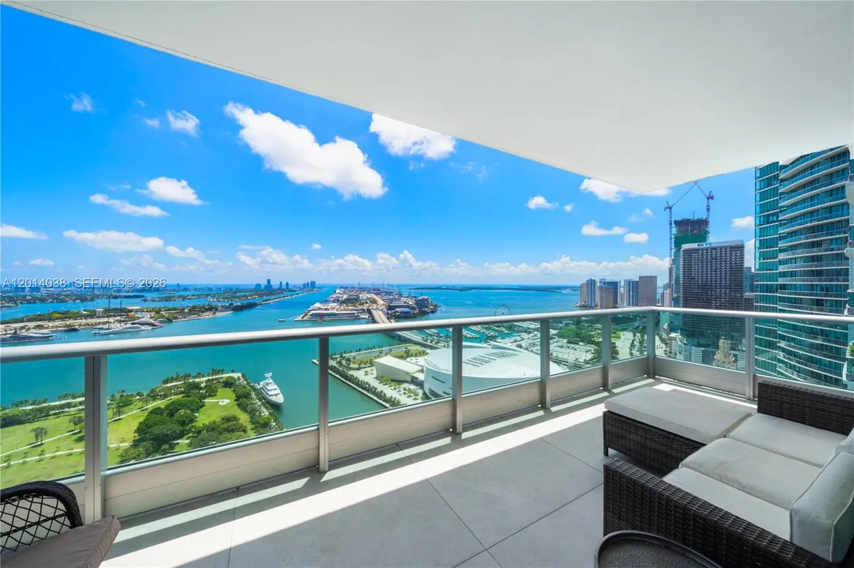900 Biscayne Blvd #4202, Miami, FL 33132 Property for sale