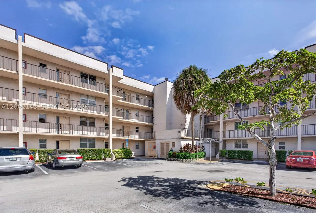 2551 Aragon Blvd #404, Sunrise, FL 33322 Property for sale