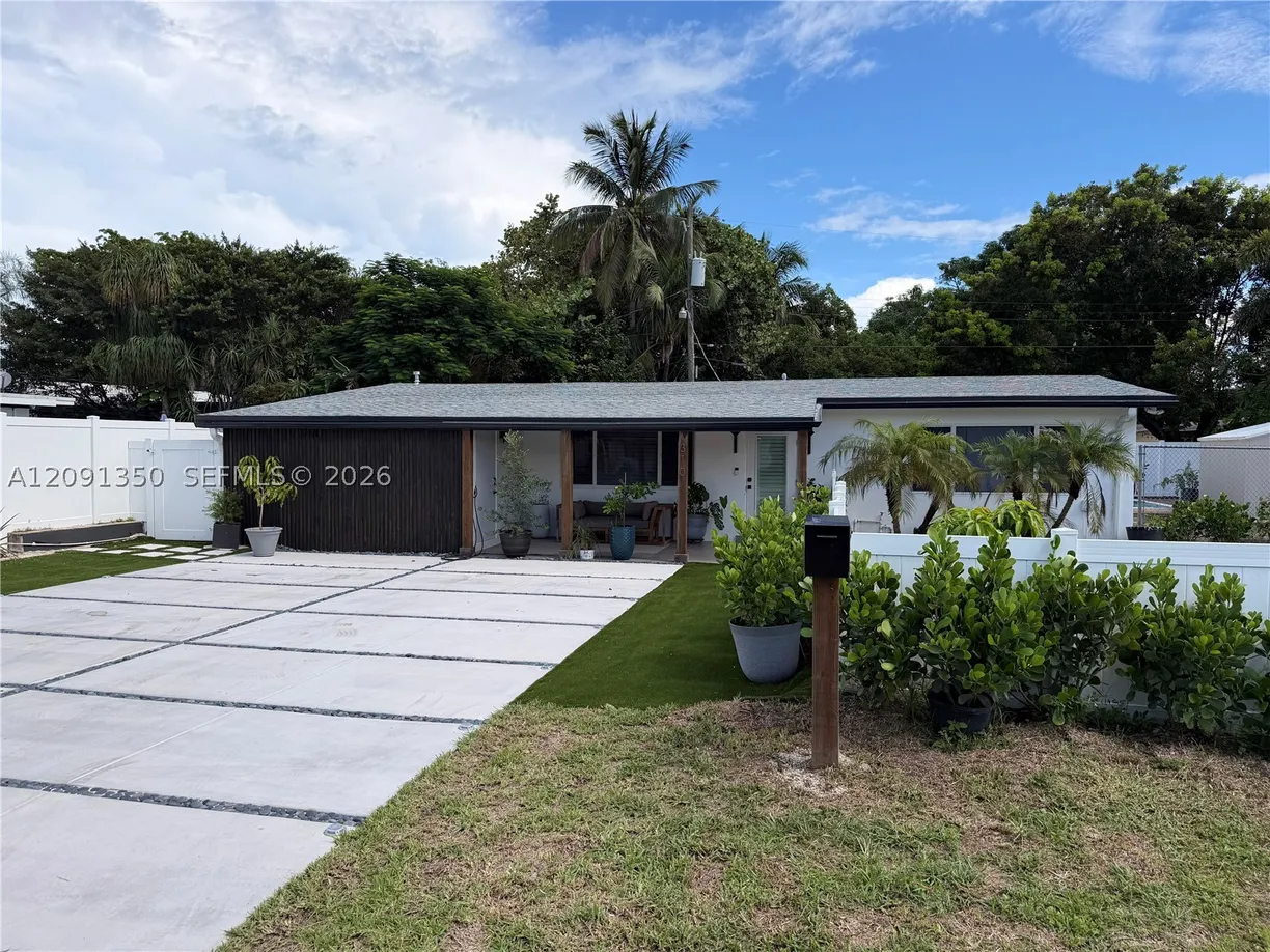 310 NE 12th Ave, Pompano Beach, FL 33060 Property for sale