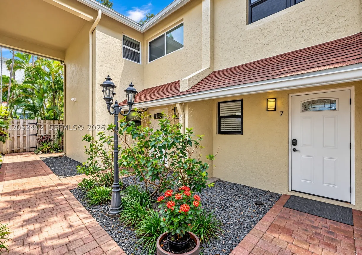 499 SE 13th St #7E, Fort Lauderdale, FL 33316 Property for sale