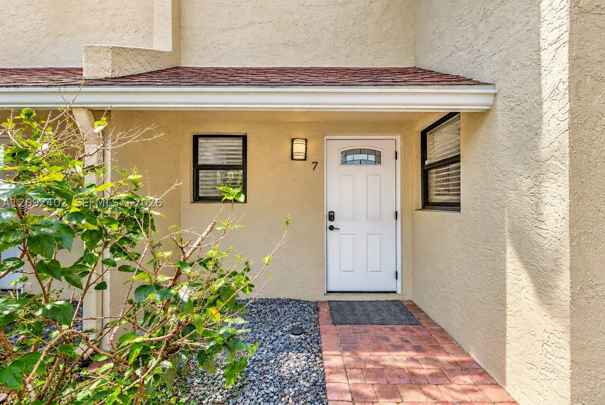 499 SE 13th St #7E, Fort Lauderdale, FL 33316 Property for sale