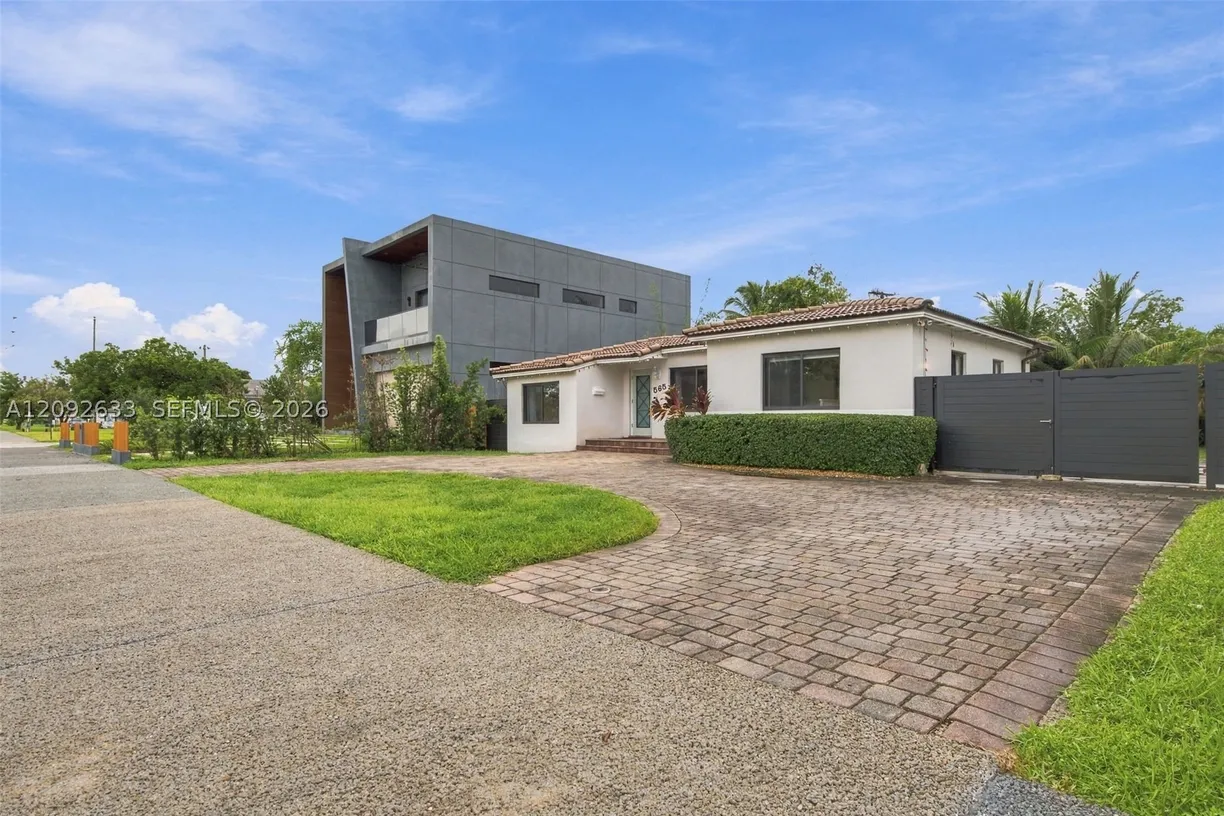 565 East Dr, Miami Springs, FL 33166 Property for sale