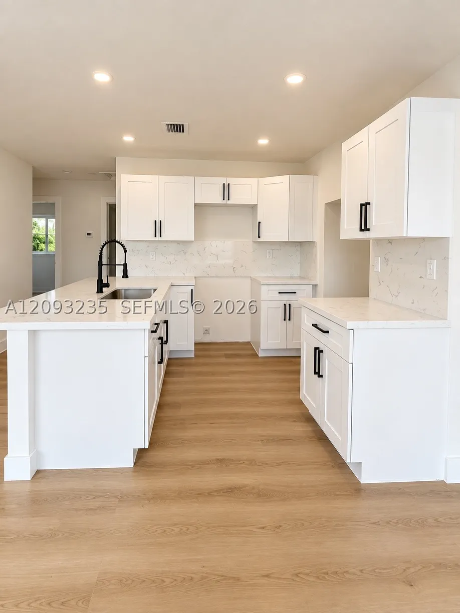 1711 NW 26th Ave, Fort Lauderdale, FL 33311 Property for sale